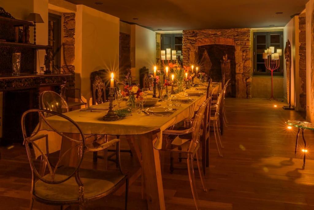 Chateau Au Bord De La Mer Carantec Esterno foto