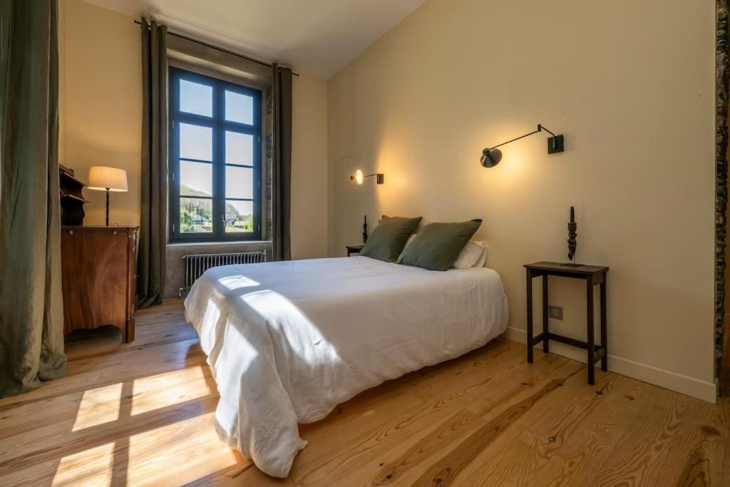 Chateau Au Bord De La Mer Carantec Esterno foto